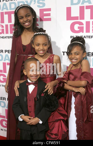 Feb 07, 2007 - Hollywood, CA, USA - Actresses SIERRA AYLINA MCCLAIN, CHINA ANNE MCCLAIN AND LAURYN ALISA MCCLAIN arrive at Tyler Perry's 'Daddy's Little Girls' Premiere at the Arclight cinema in Hollywood. (Credit Image: © Marianna Day Massey/ZUMA Press) Stock Photo