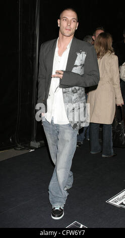 Feb 09, 2007; Hollywood, California, USA;  Performer KEVIN FEDERLINE  at the  Justin Timberlake Presents JT-TV co-Presented by Verizon Wireless and Rolling Stone        , held at Avalon in Hollywood Mandatory Credit: Photo by Paul Fenton/ZUMA Press. (©) Copyright 2007 by Paul Fenton Stock Photo