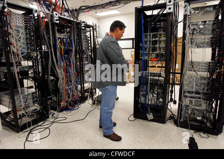 February 21, 2007, Carmel Valley, California, USA Ceaser Diaz, a senior systems engineer at ID Analytics, a software company that tries to predict ID theft, works in their server facility in Carmel Valley.  Shot on Wednesday, February 21, 2007.  Mandatory Credit:  photo by Crissy Pascual/ San Diego  Stock Photo