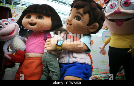 Dora the explorer hi-res stock photography and images - Alamy