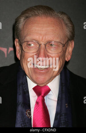 Apr 10, 2007 - New York, NY, USA - LARRY SILVERSTEIN at the arrivals for the New York premiere of 'Perfect Stranger' held at the Ziegfeld Theater. (Credit Image: © Nancy Kaszerman/ZUMA Press) Stock Photo