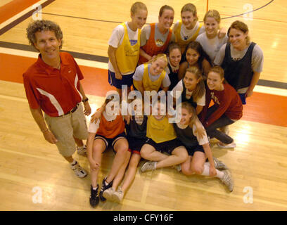 Aragon High School girls varsity soccer coach Michael Flynn with the team on campus Tuesday, May 1, 2007, in San Mateo, Calif. (Ron Lewis/San Mateo County Times) Stock Photo