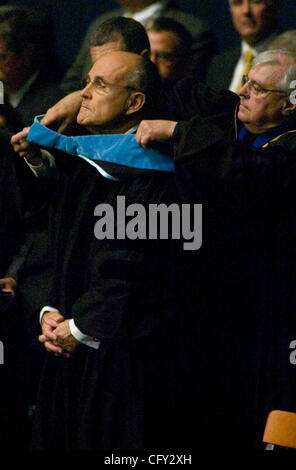 Republican presidential hopeful former New York City Mayor Rudy ...