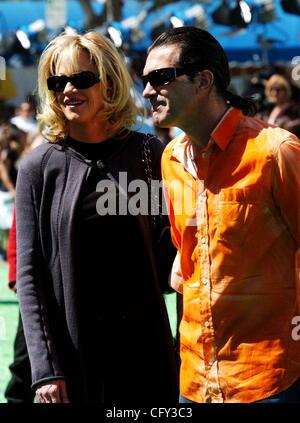 May 6, 2007 - Hollywood, California, U.S. - Melanie Griffith and Antonio Banderas during the premiere of the new movie from Dreamworks SHREK THE THIRD, held at Mann's Village Theater, on May 6, 2007, in Los Angeles..  -   K52873MGE(Credit Image: Â© Michael Germana/Globe Photos/ZUMAPRESS.com) Stock Photo