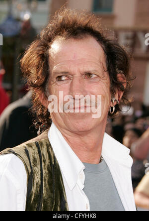 May 19, 2007 - Anaheim, CA, USA - Musician KEITH RICHARDS of The Rolling Stones at the world premiere of 'Pirates of the Caribbean: At Worlds End' held at Disneyland in Anaheim. (Credit Image: © Lisa O'Connor/ZUMA Press) Stock Photo