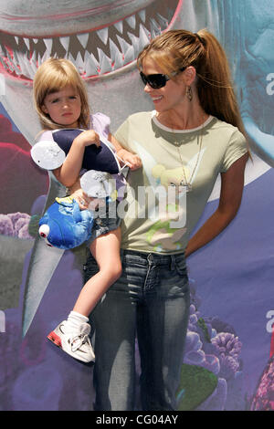 Actress Denise Richards and her daughter Sam arrive for the celebrity ...