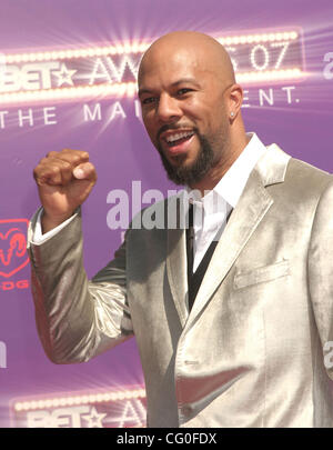 Jun 26, 2007; Hollywood, California, USA;  COMMON  at the 2007 BET Awards held at the Shrine Auditorium.  Mandatory Credit: Photo by Paul Fenton/ZUMA Press. (©) Copyright 2007 by Paul Fenton Stock Photo