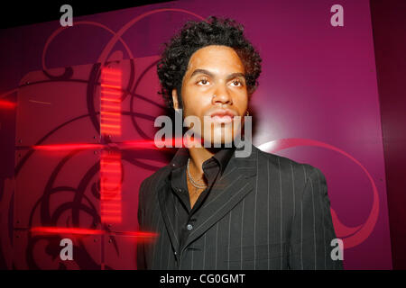 Jun 28, 2007 - New York, NY, USA - Wax figure of Lenny Kravitz in the VIP Room at Madame Tussauds on June 28, 2007 in New York City for the opening of Club MTNY's VIP Room. (Credit Image: © J. P. Yim/ZUMA Press) Stock Photo