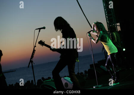 Actress / singer Juliette Lewis of Juliette And The Licks performs along the Black Sea in Istanbul Turkey July 1 2007. Stock Photo