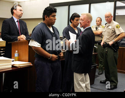 July 18, 2007, San Diego, California, USA.  Marcos Munoz Sanchez (L) and Raul Munoz Sanchez (R) at their arraignment hearing at Superior Court.  Marcos Munoz is charged in the death of his 9-yr-old, Alex, who was killed when Munoz crashed into a parked car while intoxicated.  He fled the scene and c Stock Photo