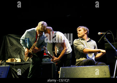 Cold War Kids performing at Madison Square Garden on August 6, 2007.  Nathan Willett (singer, keys,guitar - beard and mustache red hair), Matt Maust (bass), Jonnie Russell (lead guitar) and Matt Aveiro (drums) Stock Photo