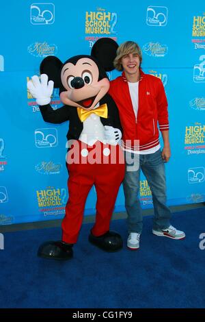 Aug. 14, 2007 - Hollywood, California, U.S. - K54435EG.WORLD PREMIERE OF DISNEY'S '' HIGH SCHOOL MUSICAL '' TWO HELD AT DOWNTOWN DISNEYLAND ANAHEIM , CA 08-14-2007.  -   2007.CODY LINLEY AND MICKEY MOUSE(Credit Image: Â© Ed Geller/Globe Photos/ZUMAPRESS.com) Stock Photo