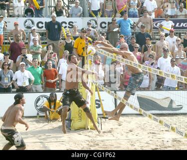 Aug. 25, 2007 - New York, New York, U.S. - 2nd Annual AVP Beach Volleyball tour held in Coney Island Brooklyn top players from around the country  compete for prize money     8- 25- 07     .     -   K54259BCO(Credit Image: Â© Bruce Cotler/Globe Photos/ZUMAPRESS.com) Stock Photo