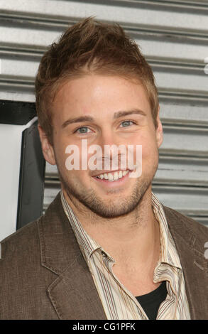 Aug 25, 2007; Los Angeles, California, USA; Actor AARON HILL at the 'Balls Of Fury' Hollywood Premiere held at The Egyptian Theatre, Hollywood. Mandatory Credit: Photo by Paul Fenton/ZUMA Press. (©) Copyright 2007 by Paul Fenton Stock Photo