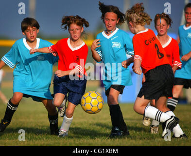 Buffalo, MN  6/17/20003 The durst girls are  quadruple threat on the Blizzard soccer team, they Stock Photo