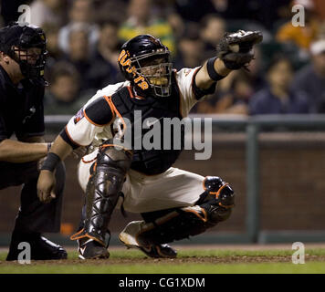 SAN FRANCISCO, CA - MAY 8: San Francisco Giants Bengie Molina catches against the New York Mets at ATT Park in San Francisco, Calif., Tuesday May 8, 2007. Sacramento Bee /   Photo Paul Kitagaki Jr. Stock Photo