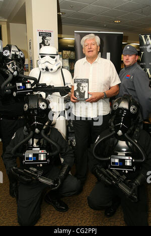 Oct. 15, 2011 - South London, Surrey, United Kingdom - British actor and body builder DAVE PROWSE made famous in the first three Star Wars movies as Darth Vader launches his autobiography 'Straight From the Force's Mouth' in his home town of Croydon South London England (Credit Image: © Theodore Lia Stock Photo