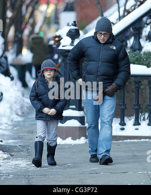 Matthew Broderick walking his son James Wilke Broderick to school New York City, USA - 13.01.11 Stock Photo