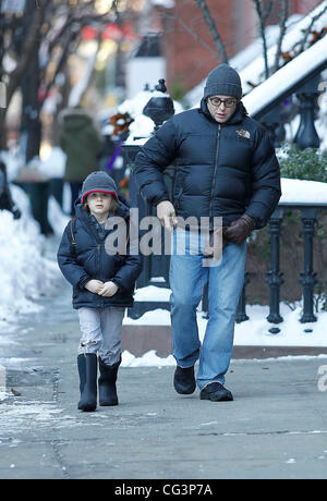 Matthew Broderick walking his son James Wilke Broderick to school New York City, USA - 13.01.11 Stock Photo