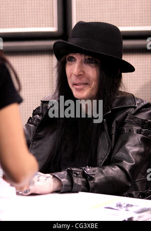 Mick Mars NAMM 2011 'National Association of Music Merchants' Show - Day 3 Anaheim, California - 15.01.11 Stock Photo