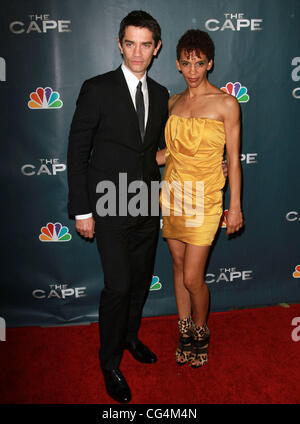 James Frain and wife Marta Cunningham Premiere Party for 'The Cape' Held At The Music Box Theatre Hollywood, California - 04.01.11 Stock Photo