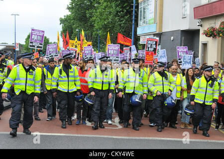 walthamstow officers edl demonstration