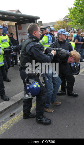 officers arrest police london alamy making walthamstow 1st september