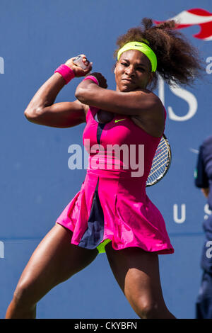Serena Williams (USA) competing at the 2012 US Open Tennis Tournament, Flushing, New York. USA. 1st September. Stock Photo