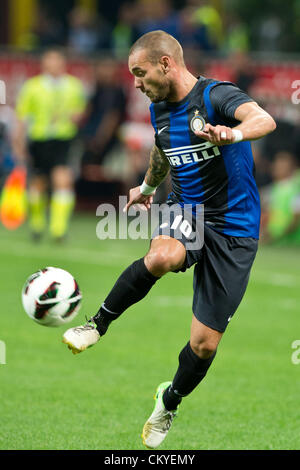 Wesley Sneijder (Inter), SEPTEMBER 2, 2012 - Football / Soccer : Italian 'Serie A' match between Inter Milan 1-3 AS Roma at Stadio Giuseppe Meazza in Milan, Italy. (Photo by Enrico Calderoni/AFLO SPORT) [0391] Stock Photo