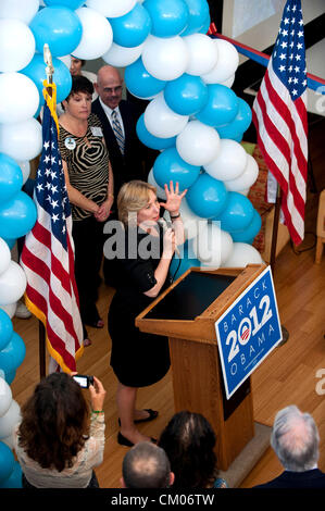 Sept. 06, 2012 - Santa Monica, CA, U.S. -  Los Angeles City Controller WENDY GREUEL speaks to progressives who've gathered for a Democratic National Convention speech-watching party at the grand opening of President Obama's campaign headquarters on Santa Monica's Third Street Promenade. Stock Photo