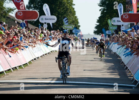 09.09.2012 Norwich, England. Luke Roe of Team Sky wins Stage One of the Tour of Britain from Ipswich to the Norfolk Showground. Stock Photo