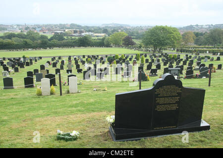 SIR JIMMY SAVILE SIR JIMMY SAVILE MEMORIAL SCARBOROUGH ENGLAND UK 20 September 2012 Stock Photo