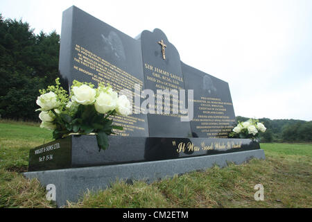 SIR JIMMY SAVILE SIR JIMMY SAVILE MEMORIAL SCARBOROUGH ENGLAND UK 20 September 2012 Stock Photo