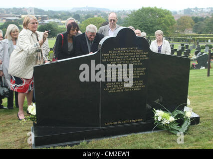 SIR JIMMY SAVILE SIR JIMMY SAVILE MEMORIAL SCARBOROUGH ENGLAND UK 20 September 2012 Stock Photo