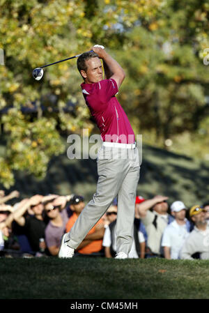 29.09.2012. Medinah, Ill, USA.  Team Europe golfer, Luke Donald, tees off on the 15th hole during day two of Ryder Cup action during the afternoon round, at Medinah Country Club, in Medinah, IL. Stock Photo