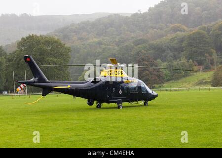 Machynlleth, Wales, UK, 2 October 2012. A police helicopter at Canolfan Bro Ddyfi, as the the hunt for missing 5 year old, April Jones gathers pace. Stock Photo