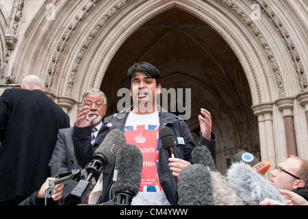 London, UK. 05/10/12. Hamja Ahsan, brother Tahla Ahsan speaks after finding out his brother has lost his last ditch extradition appeal. Credit:  Pete Maclaine / Alamy Live News Stock Photo