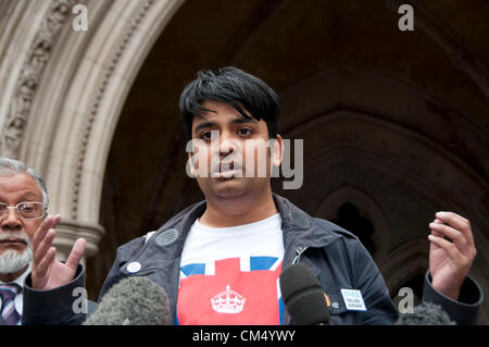 London, UK. 05/10/12. Hamja Ahsan, brother Tahla Ahsan speaks after finding out his brother has lost his last ditch extradition appeal. Credit:  Pete Maclaine / Alamy Live News Stock Photo