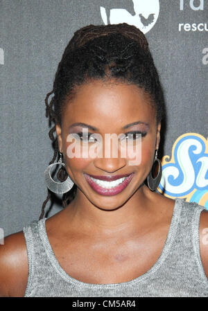 LOS ANGELES - OCT 6: Shanola Hampton, Alicia Witt at the Les Girls 14