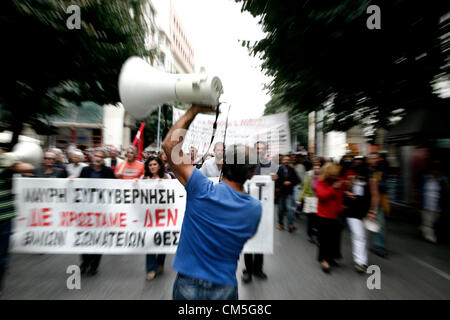 Thessaloniki, Greece. 9th October 2012. Labor unions and opposition parties in debt-stricken Greece, organize demonstrations in the northern Greece city of Thessaloniki to protest against a planned 6-hour-visit by German Chancellor Angela Merkel today in Athens. Credit:  Konstantinos Tsakalidis / Alamy Live News Stock Photo