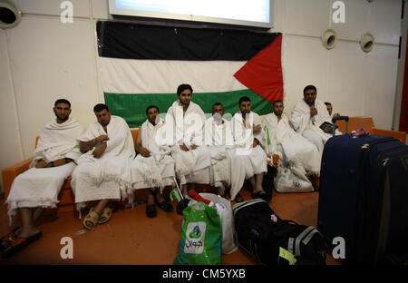 Oct. 11, 2012 - Jeddah, Jeddah, Saudi Arabia - Palestinian Muslim pilgrims arrive at the King Abdulaziz international airport as they prepare to go for their pilgrimage to Mecca, Oct. 12,2012. The event is held in preparation for carrying out the five pillars of Islam in the Holy Land, when they will make their Hajj to Mecca  (Credit Image: © Momen Faiz/APA Images/ZUMAPRESS.com) Stock Photo