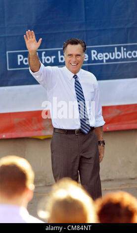 Oct. 25, 2012 - columbus, Ohio, U.S. - Republican presidential candidate MITT ROMNEY speaks during a campaign stop at Worthington Industries in Columbus, Ohio. (Credit Image: © Michael Williams/ZUMAPRESS.com) Stock Photo