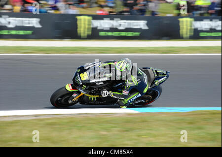 26.10.2012 Phillip Island,Melbourne, Australia. Cal Crutchlow riding his Yamaha YZR-M1 for team Monster Tech 3 Yamaha during the practice rounds of the Air Asia  Australian Moto GP at the Phillip Island circuit. Stock Photo