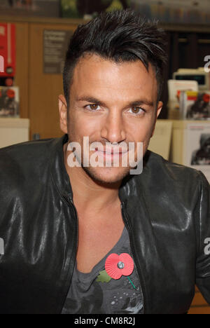 Peter Andre meets fans and signs copies of his new album 'Angels & Demons' at Sainsburys, London Colney, nr St Albans, Herts on October 29, 2012  Photo by Keith Mayhew/ Alamy live news. UK.  Stock Photo