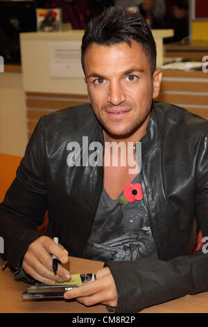 Peter Andre meets fans and signs copies of his new album 'Angels & Demons' at Sainsburys, London Colney, nr St Albans, Herts on October 29, 2012  Photo by Keith Mayhew/ Alamy live news. UK.  Stock Photo