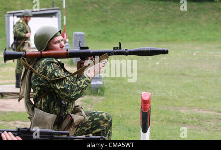 June 19, 2012 - Minsk, Russia - June 19,2012.Minsk,Belarus. Pictured: Belarus army combat training.A soldier with RPG rocket launcher. (Credit Image: © PhotoXpress/ZUMAPRESS.com) Stock Photo