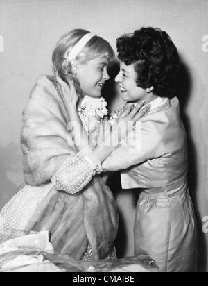 SANDRA DEE with her mother Mary Douvan for her 15th birthday on the set of Until They Sail.AKA Alexandra Zuckill.Supplied by   Photos inc.(Credit Image: Â© Supplied By Globe Photos Inc/Globe Photos/ZUMAPRESS.com) Stock Photo