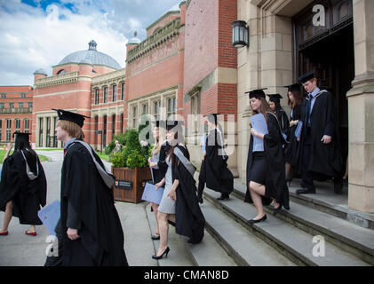 Birmingham Uk. Friday 6th July 2012. Students at University of Birmingham, England after their graduation ceremony. Stock Photo