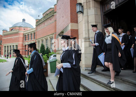 Birmingham Uk. Friday 6th July 2012. Students at University of Birmingham, England after their graduation ceremony. Stock Photo