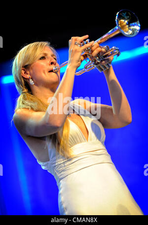 British trumpeter Alison Balsom, performing at the Queen's Diamond Jubilee Concert at the Llangollen International Musical Eisteddfod in Llangollen, North Wales on Wednesday, 4th July 2012. Alison studied trumpet at the Guidhall School of Music and the Royal Scottish School of Music Stock Photo